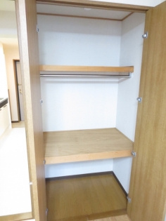 神戸市東灘区御影２丁目の賃貸マンションの収納