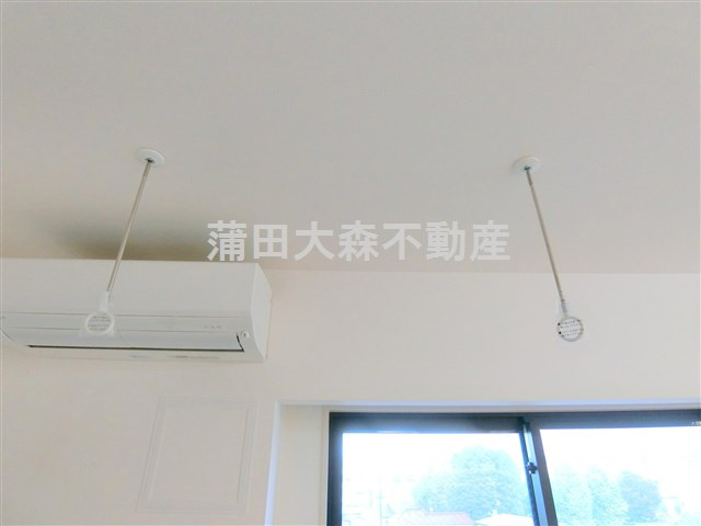プライマル西蒲田の設備|エアコン　室内物干し