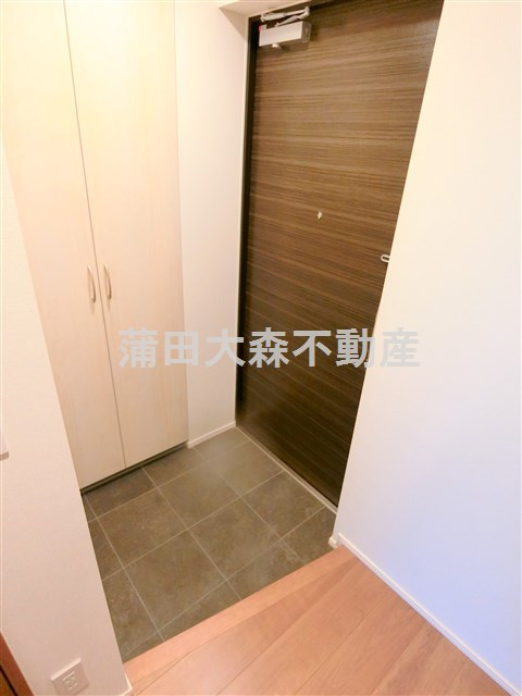 プライマル西蒲田の玄関
