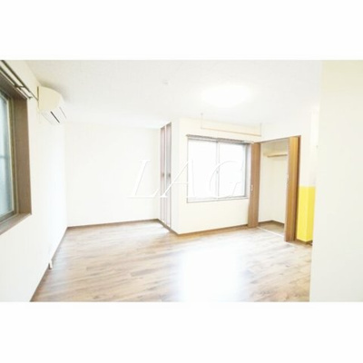 【居間・リビング】 | プリオーレ | 洋室のお部屋です。