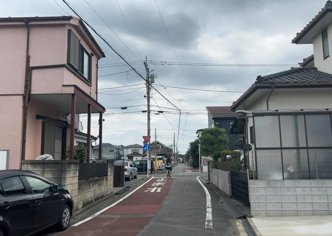 【展望】 | 桜や紅葉の名所に出かける人は多いと思いますが、家にいながら季節の移ろいを感じる生活を送りませんか？リビングや窓から見える景色が生活を彩るワンポイントに！現地から見える景色を堪能してみては如何でしょう。