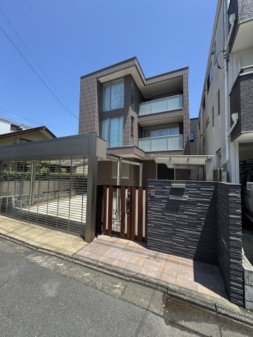 さいたま市浦和区岸町◆豪華な中古戸建て