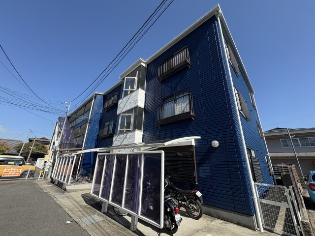 アーネストハイツ三宅の外観