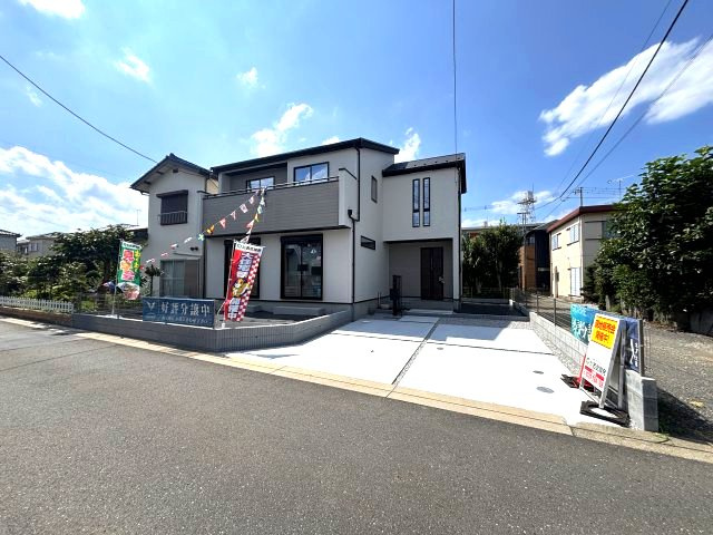 入間市東町4丁目の前面道路含む現地写真|閑静な住宅に佇む大型3LDK