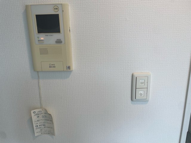 アイル東京向島弐番館のセキュリティ|モニター付きインターホン