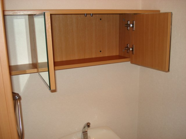ＡＵＴＨＯＲ千草Ⅰの収納|トイレ収納
