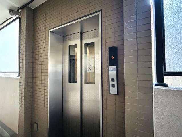 駅徒歩２分！事務所としても使えるマンション☆LDK21帖が魅力☆キュンどころかラブズッキュン//な『アール・ケープラザ三ツ沢』リノベーションのその他共用部分