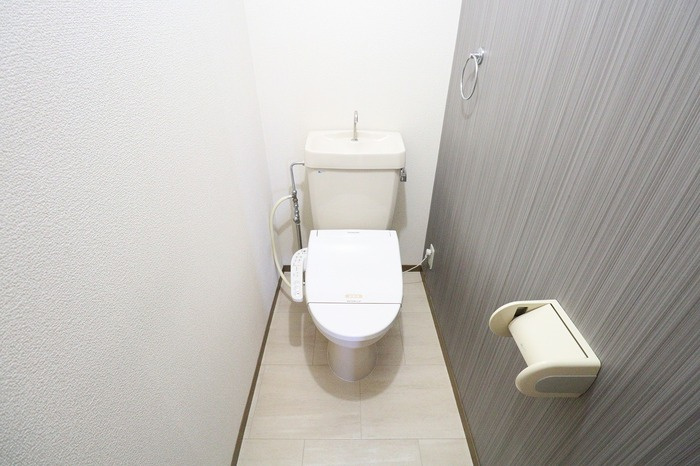 ハイカムール並木のトイレ|温水洗浄暖房便座