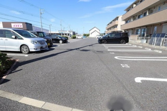 【駐車場】 | フェリオ B | 駐車場