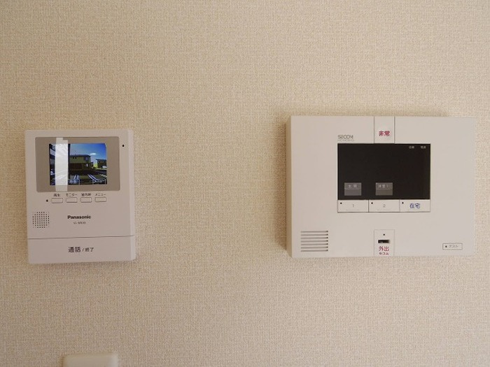 ゼピュロス学園の森 Fのセキュリティ|カラーモニター付インターホン（録画機能付）・SECOMホームセキュリティ標準搭載