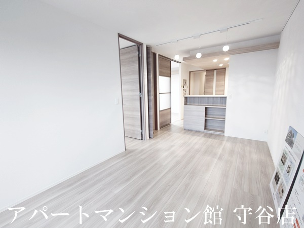 D's LIEN (ディ-ズリアン) Bの居間・リビング