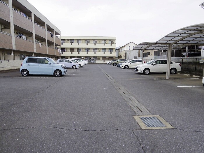 グラン・テールの駐車場|駐車場