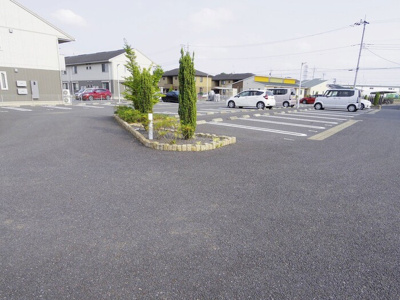 【駐車場】 | フェニーチェ B | 駐車場