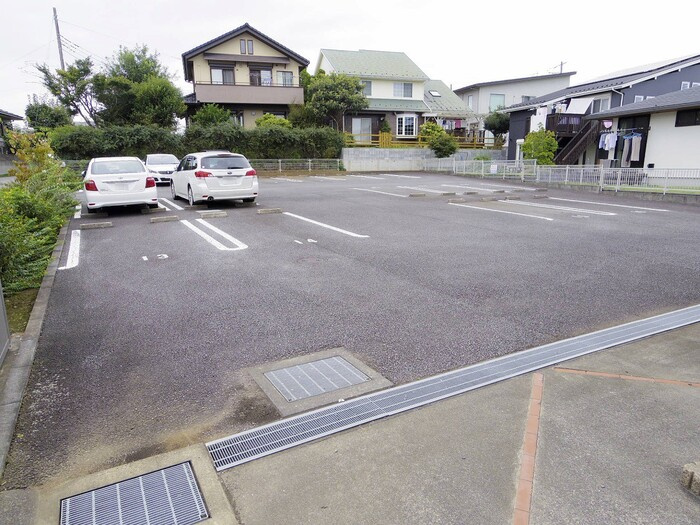 Mヒルズ Aの駐車場|駐車場