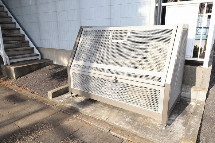 らぽーる梅園 ＡＢのその他共用部分|ゴミストッカー