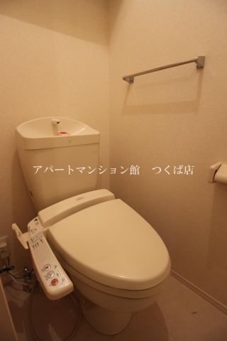 Famille Court（ﾌｧﾐｰﾙｺｰﾄ） Ⅱのトイレ