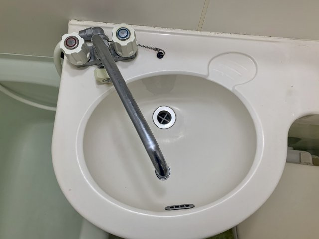 レオパレスエレガンスつくばの洗面所