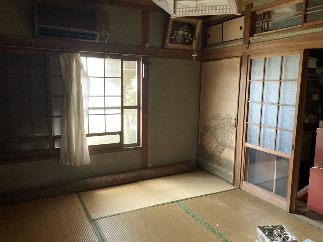 由良戸建ての和室