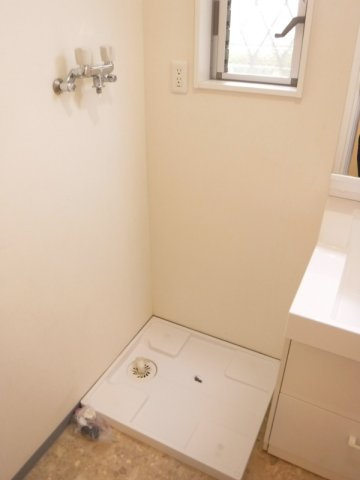 堀切3丁目貸住宅の洗面所