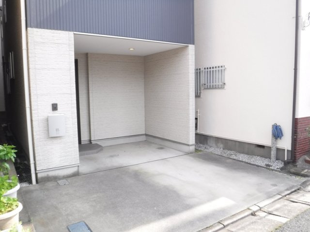 堀切3丁目貸住宅の駐車場