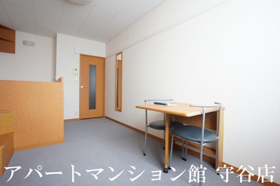 【居間・リビング】 | レオパレスマニエ | 画像3