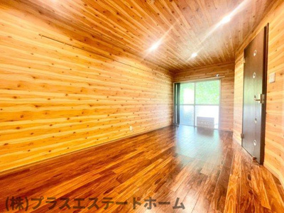 【居間・リビング】 | 丸山町1丁目車庫付き戸建