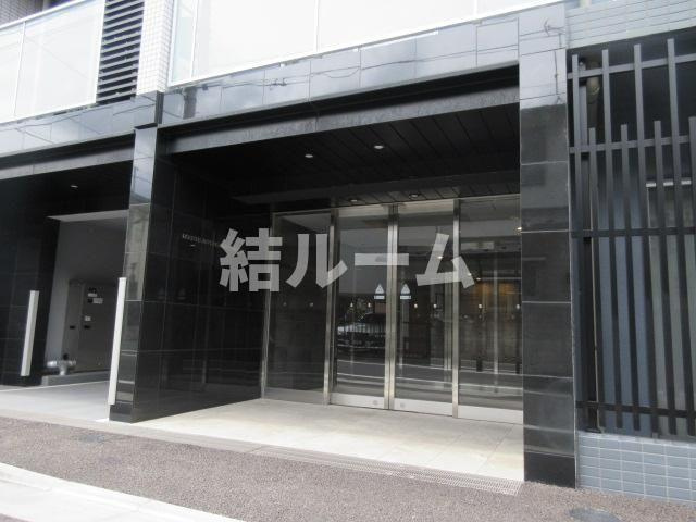 板橋区小茂根４丁目の賃貸マンションのエントランス