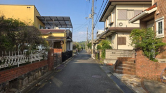 【前面道路含む現地写真】 | 枚方市氷室台1丁目　建築条件無し土地 | 前面道路幅員：約4.0m