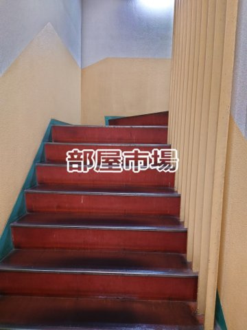 アルベルゴ上野のその他共用部分|共用階段