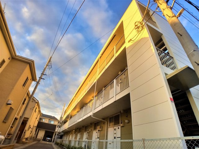 レオパレスシュテルンの外観