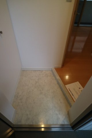 プラウドフラット早稲田の玄関|※参考写真