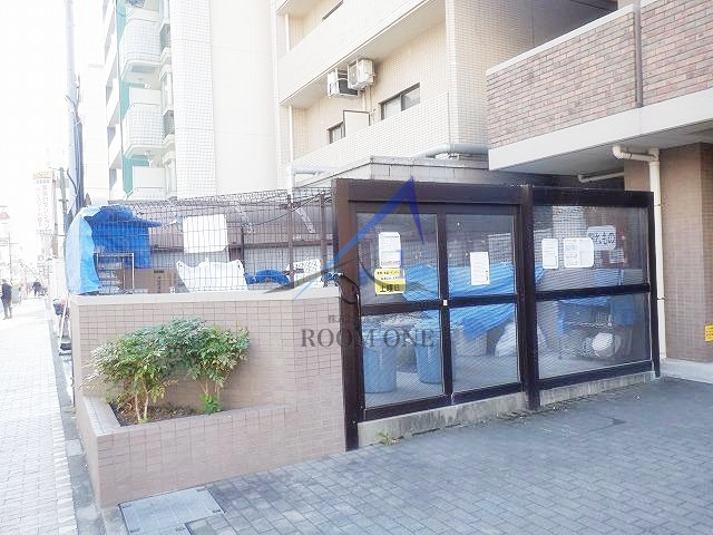 ナイスアーバン川崎ウエストモール のその他共用部分|敷地内ごみ置き場です。