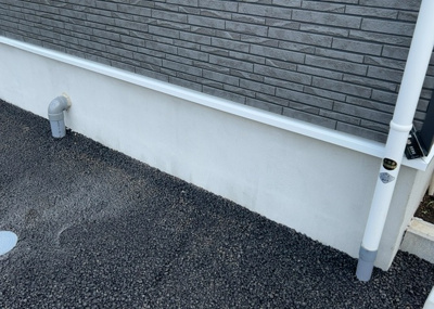 【構造・工法・仕様】 | 関口新築戸建 | 木造住宅とは土台、壁、柱など建築物の強度を支える構造体の材に木が使用されている構造を指します。構造体は建物の自重を支えるだけではなく風圧や水圧、積裁荷重などあらゆる衝撃に耐えるための基礎です。