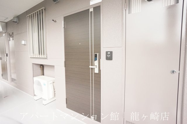 ブランシュ　フルールARの玄関