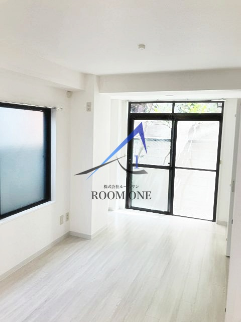 メゾンＩ＆Ｓ の居間・リビング|洋室のお部屋です。