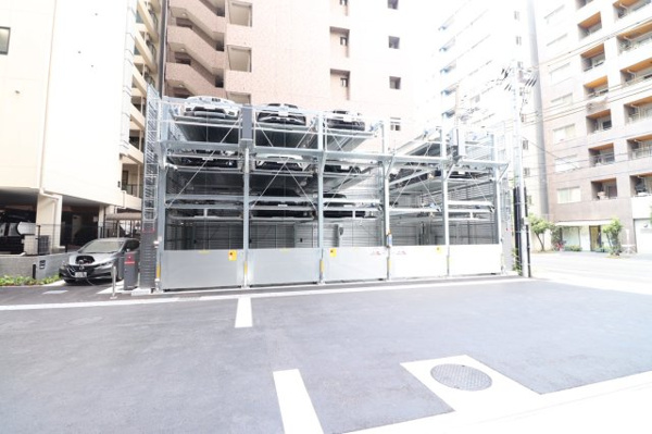 【その他共用部分】 | 【敷地内駐車場】3段式の機械式平面駐車場が併設！