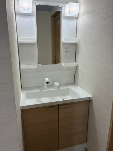 淀江町西尾原 新築戸建の独立洗面台