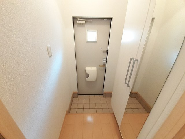 ベルニームの玄関