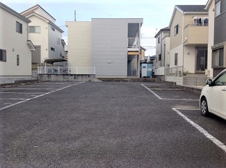 【駐車場】 | レオパレスライラックハウス | 画像9
