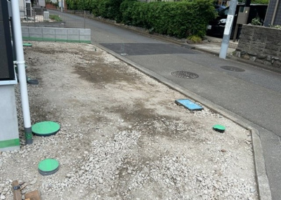 【庭】 | 上矢部新築戸建 | 庭があることでガーデニングや家庭菜園はもちろん、こどもの遊び場やペットを放して遊ぶことができます。また、家の周囲に余裕があるということです。隣地との間があれば、十分な日当たりと、風通しが確保できます。