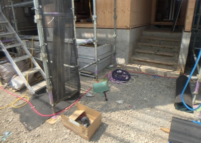 【設備】 | 東原新築戸建 | 敷地内には、散水栓や立水栓があります。水道水を直接利用できるため、水を運ぶ手間を省くことが出来ます。大量の水を必要とする洗車作業や清掃などに役立ちます。その他設備とあわせて、現地でご確認ください。