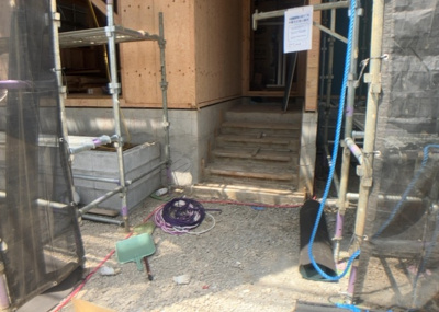 【内装】 | 東原新築戸建 | 建物建築の外壁の主流となっているサイディング仕様は、板を外壁に貼り合わせる施工方法です。金属系・木質系・窯業系があり、断熱性や耐用性などが異なります。外壁の色やデザインなど詳細は現地でご確認ください。
