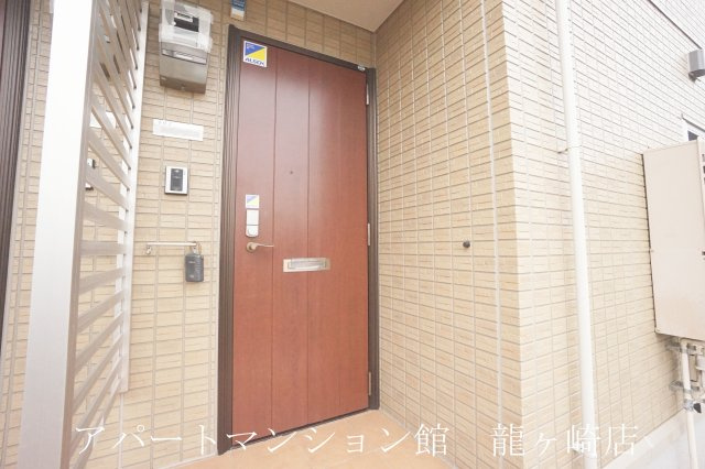 Cerejeira（セレシェイラ） Bの玄関