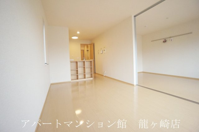 Cerejeira（セレシェイラ） Bの居間・リビング