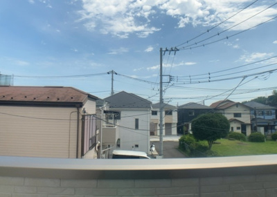 【展望】 | 栗原中央新築戸建 | 眺望を気にして物件を探す場合、前面に建物が建っていないか現地で確認しましょう！前面に建物があると景色はもちろん、日当たりや風通しにも影響が出てきます。住んだ時のことを想像しながら現地見学をしましょう。