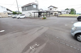【駐車場】 | L´ARCHE（ラルシュ） | 駐車場