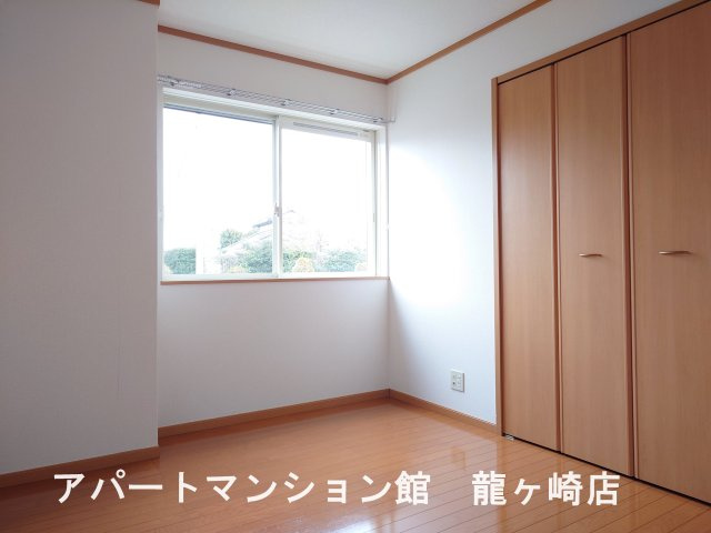 さくらヒルズⅡの洋室