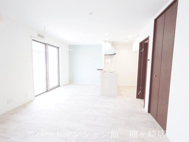 プラムコート(ZEH)の居間・リビング