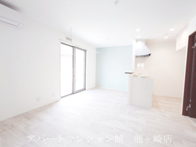 プラムコート(ZEH)の居間・リビング