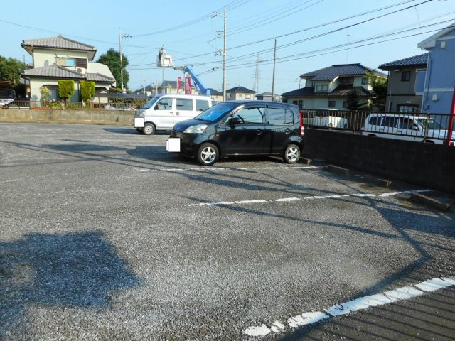 エルディム西Ｂの駐車場
